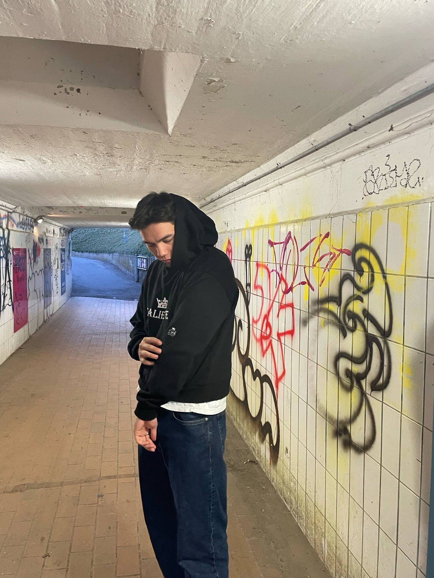 Caliente hoodie authentic attitude logo's